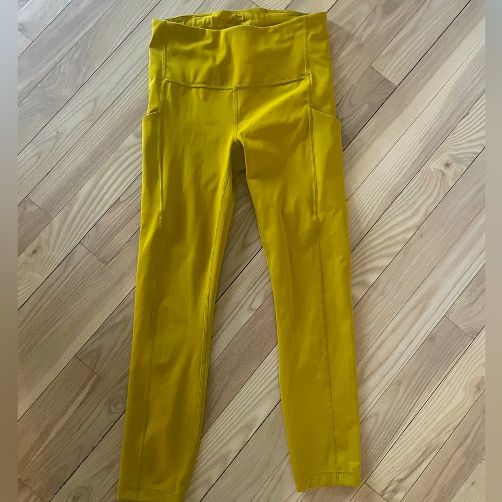 Athleta Ultimate Stash 7/8 Legging XS